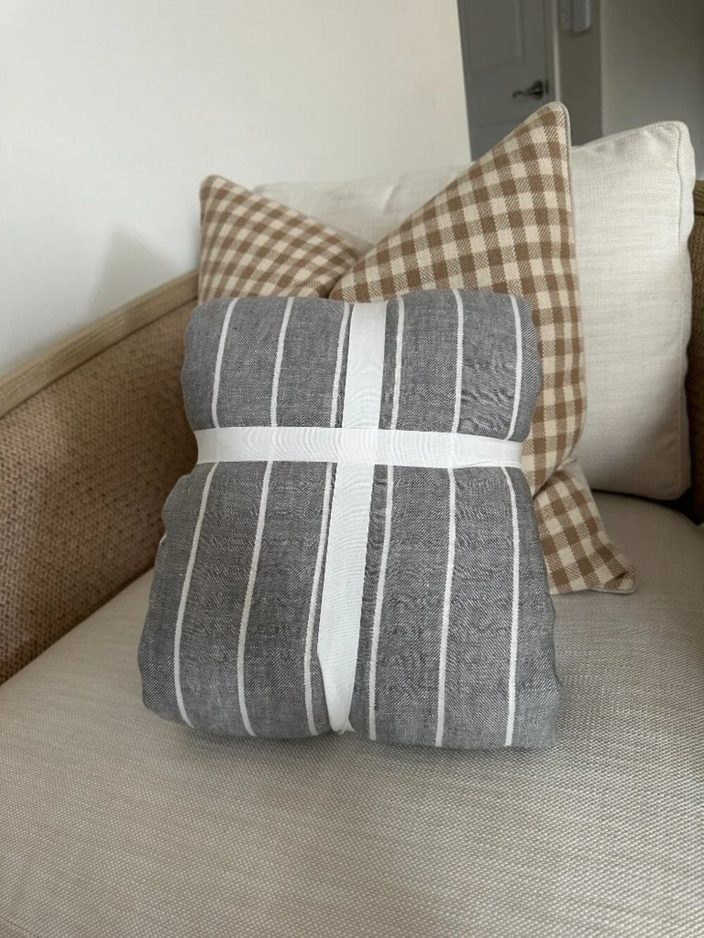 Pottery Barn Belgian Flax Linen Striped Duvet Cover in Grey Size Queen NWT